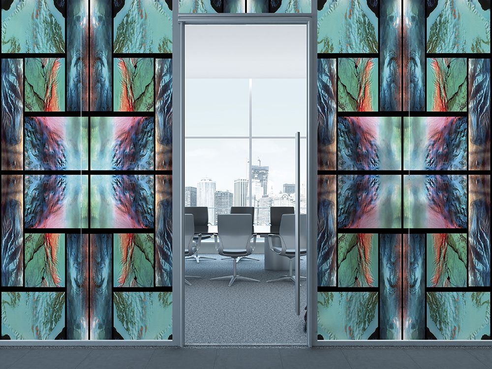 SXEG-4851 Stained Glass Alaska