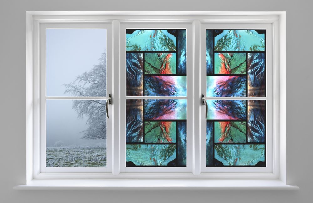 SXEG-4851 Stained Glass Alaska