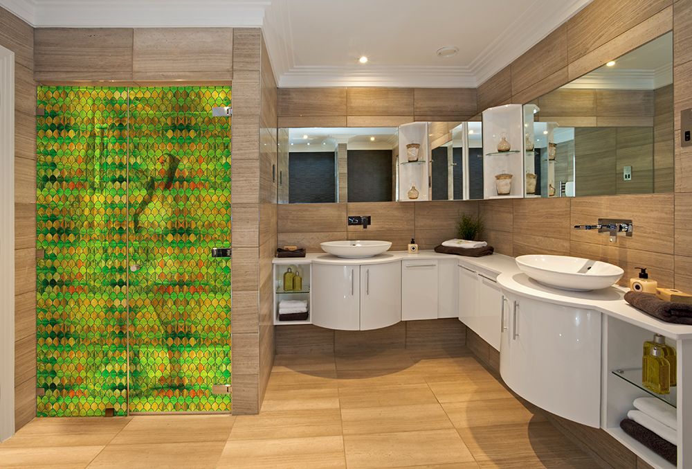 SXRR-9021-T Emerald Stained Glass - Transparent